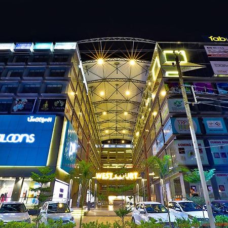 Fabhotel Parkland A Ahmadabad Zewnętrze zdjęcie