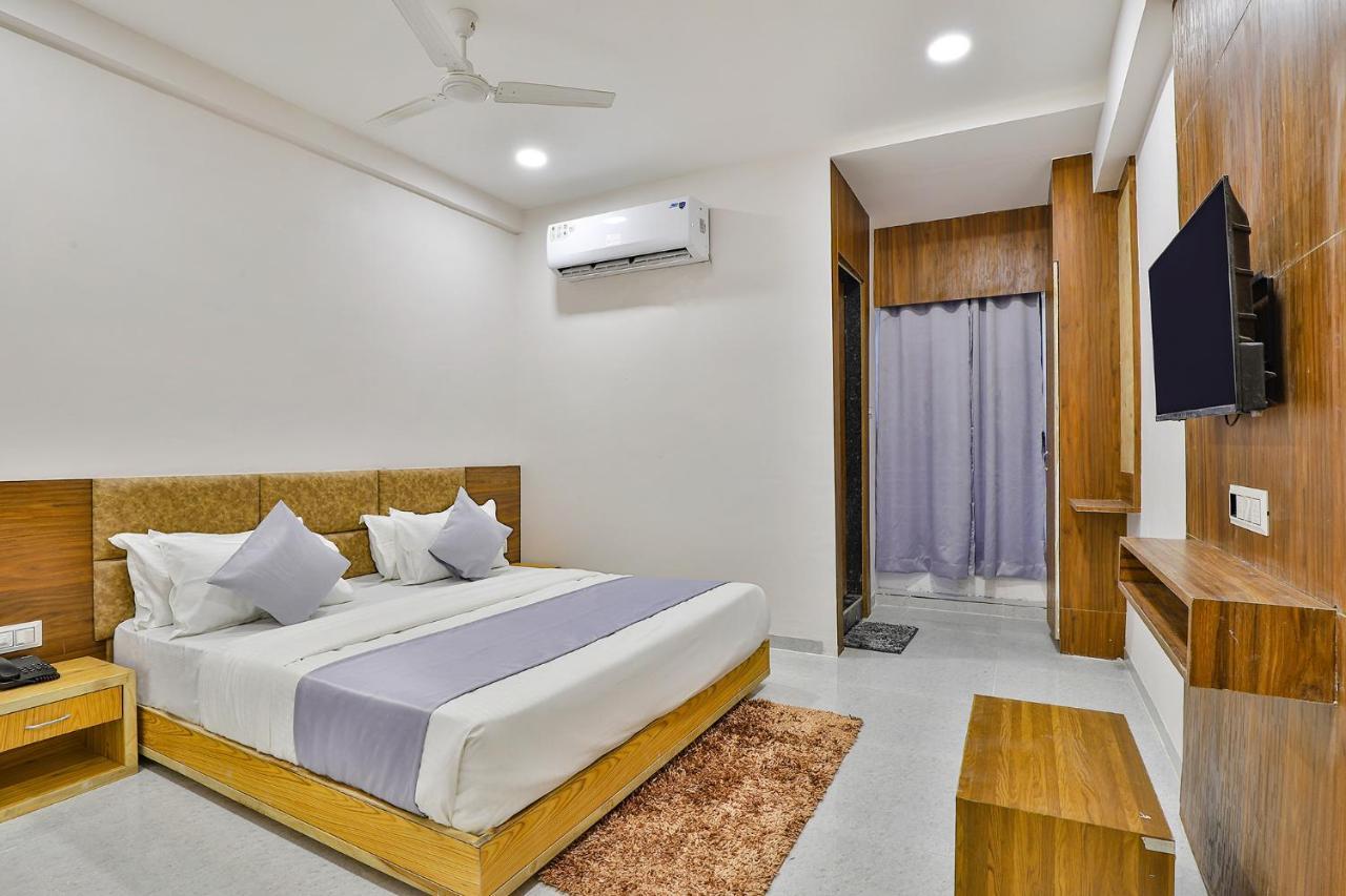 Fabhotel Parkland A Ahmadabad Zewnętrze zdjęcie