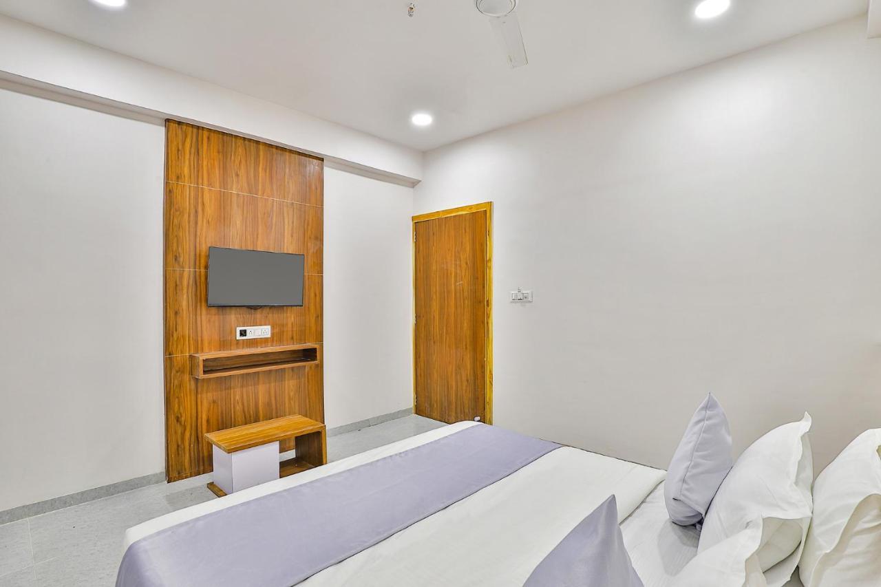 Fabhotel Parkland A Ahmadabad Zewnętrze zdjęcie